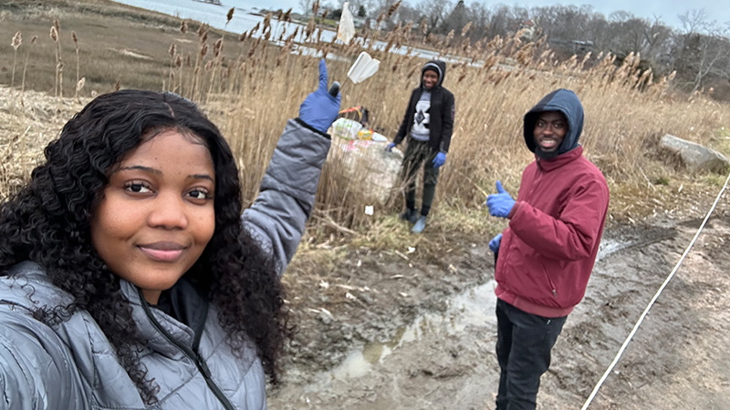 Precious Adesoji ’23 M.S. conducted research on wetlands ecology.