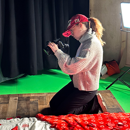 Katie Asiel ’26 directed the music video.