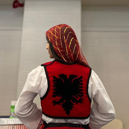 Esma Fera '24 shared Kosovar traditions and culture at I-Fest.