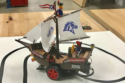 pirate ship robot