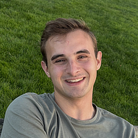 Erik Parker headshot