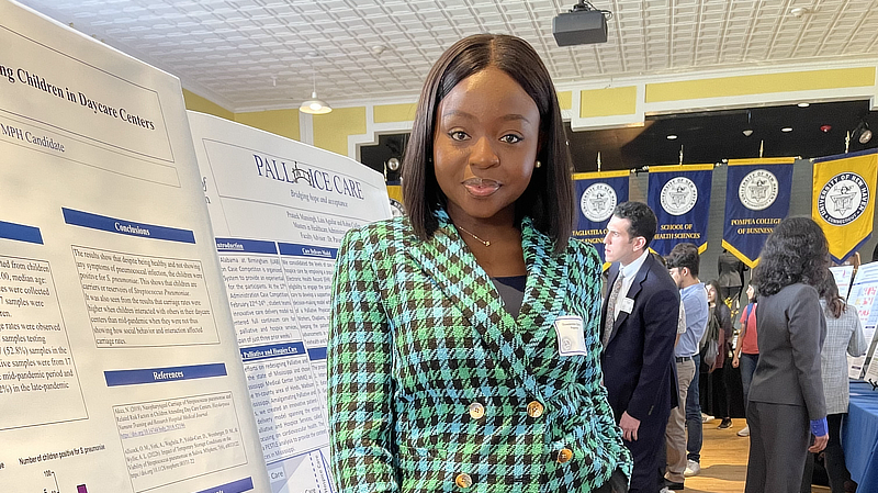 Damilola Egbewole ’23 MPH presenting research