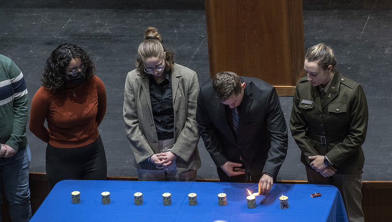 Students lit candles in recognition of those killed in the Holocaust and to honor those who offered aid or assistance.
