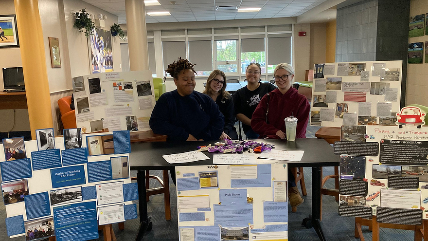 Students in the University of New Haven's PSYC 3330 Community Psychology class