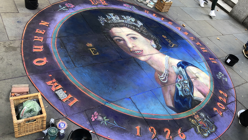 One of the many tributes to Queen Elizabeth II throughout London.